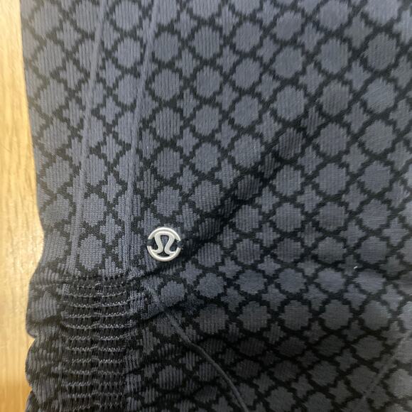 Lululemon Ebb And Flow Crop II Leggings Size 4 Seamless Dark Grey Black Print - Picture 4 of 5
